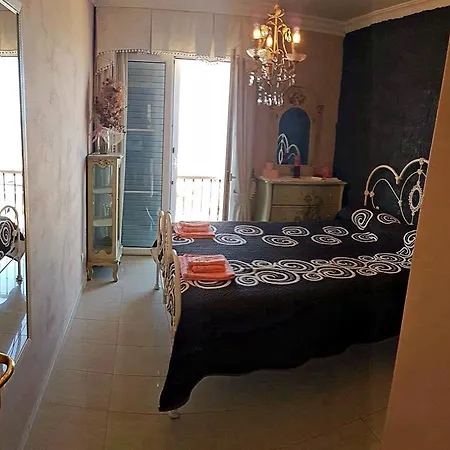 Chalet Juana Villa *