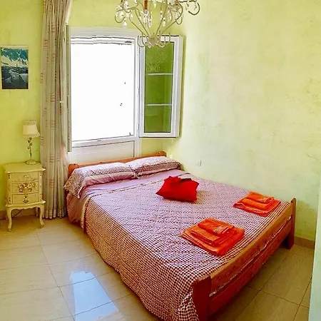 Chalet Juana Villa